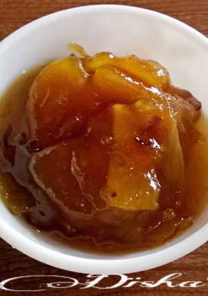A picture of Raw Mango and Jaggery Chutney.