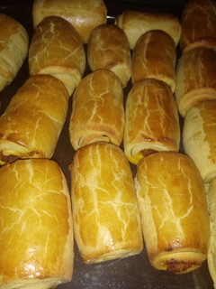 A picture of Sausage rolls.