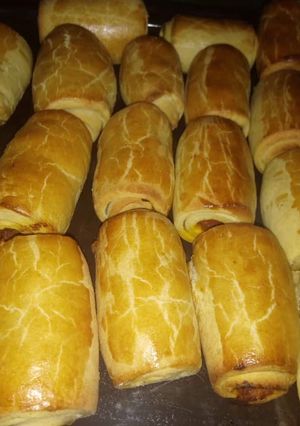 A picture of Sausage rolls.