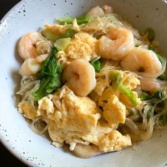 A picture of Stir-fried Harusame with Prawns & Lettuce.