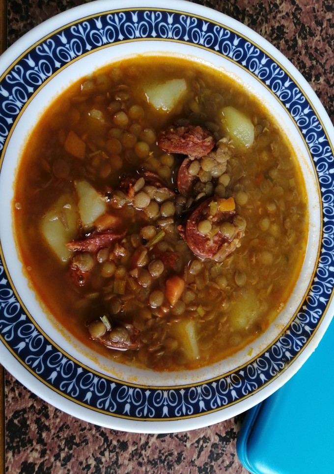 Una foto de Lentejas con chorizo