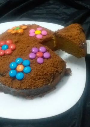 A picture of Dark Chocolate cake.