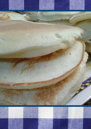 Una foto de HOT CAKES o pan cakes