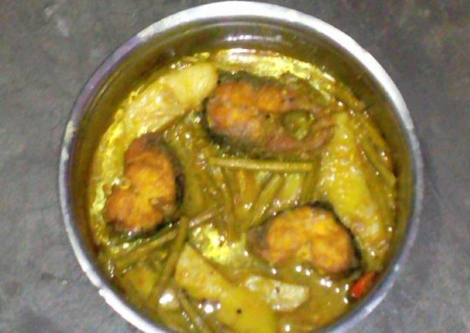 Fish and vegetables curry