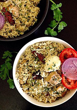 A picture of Bohri Chicken Pulao.
