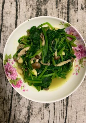 菠菜鴻禧菇 的食譜成品照片