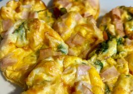 Muffins de huevo 🥚 con espinacas 🥬 pavo 🦃 y queso mozzarella 🧀