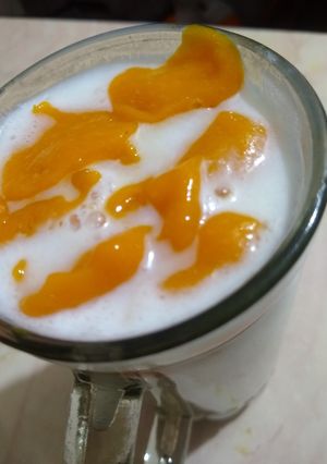 मैंगो लस्सी रेसिपी मुख्य फोटो