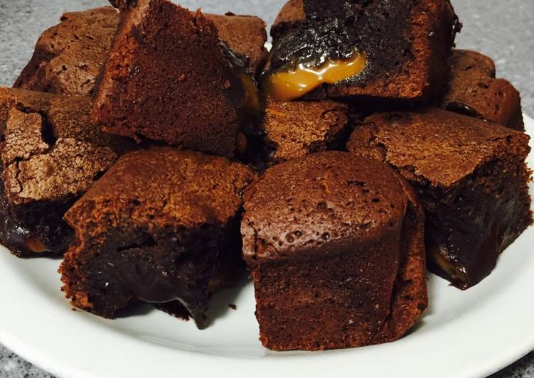Easiest Way to Serve Yummy Caramel Brownies