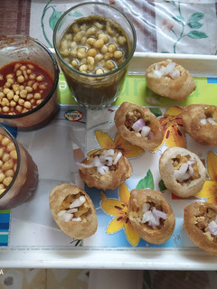 પાણીપૂરી (Panipuri Recipe In Gujarati) રેસીપી મુખ્ય ફોટો
