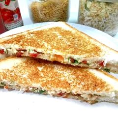 A picture of Mayonnaise Sandwich.