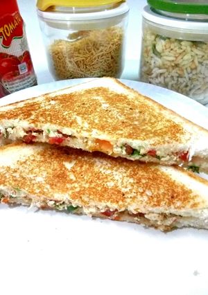 A picture of Mayonnaise Sandwich.