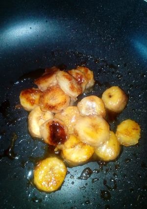 A picture of Caramelized bananas.