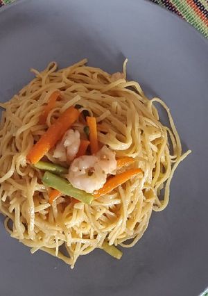 Foto di Noodles di verdure e gamberetti