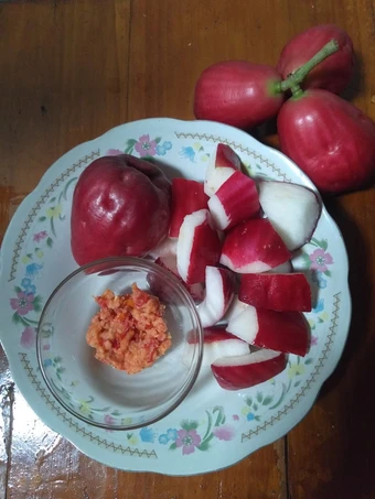 Cara Gampang Menyiapkan Resep Rujak petis jambu kapas yang Lezat Sekali Anti Ribet, Lezat
