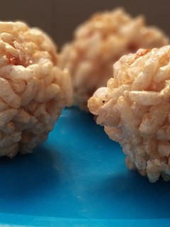 મમરા ના લાડુ (Mamara Ladoo Recipe in Gujarati) રેસીપી મુખ્ય ફોટો