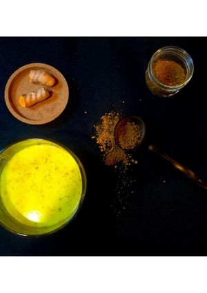 Une photo de Pâte de curcuma pour lait d'or
