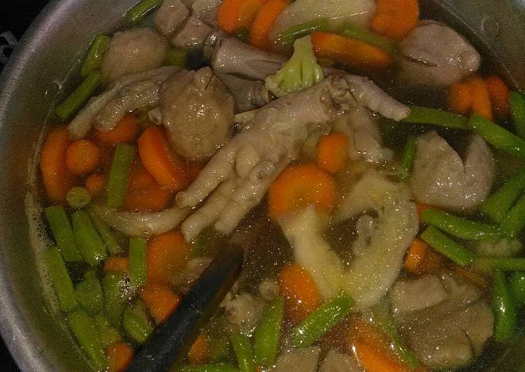 Resep masakan Soup Bakso Ceker ala Chef Etik ^_^ | Bahan Membuat Soup Bakso Ceker ala Chef Etik ^_^ Yang Bisa Manjain Lidah