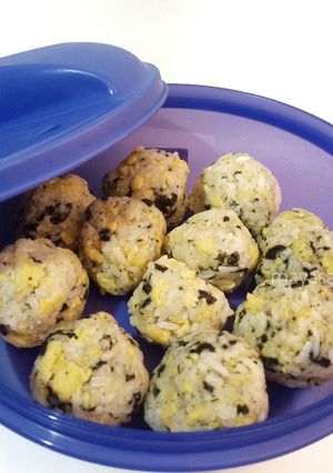 Foto resep Bola-bola Nasi ala Korea | JUMEOKBAP