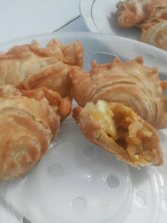 Foto resep Curry Puff/ karipap pusing/ pastel singapore ^_^ bonus Roti Maryam