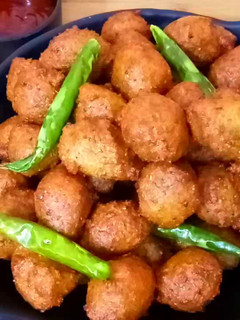 मूंग दाल ब्रेड पकौड़े Moong Dal Bread Pakode recipe in Hindi ) रेसिपी मुख्य फोटो