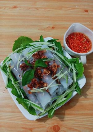Hình của món BÁNH CUỐN.