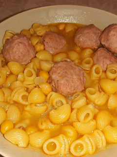 Una foto de Sopa de lumaconi con carne