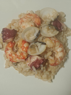 Una foto de Risotto de marisco con pulpo a mi manera