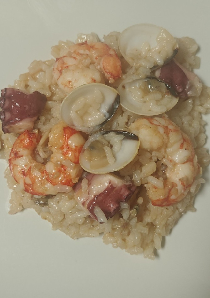 Una foto de Risotto de marisco con pulpo a mi manera