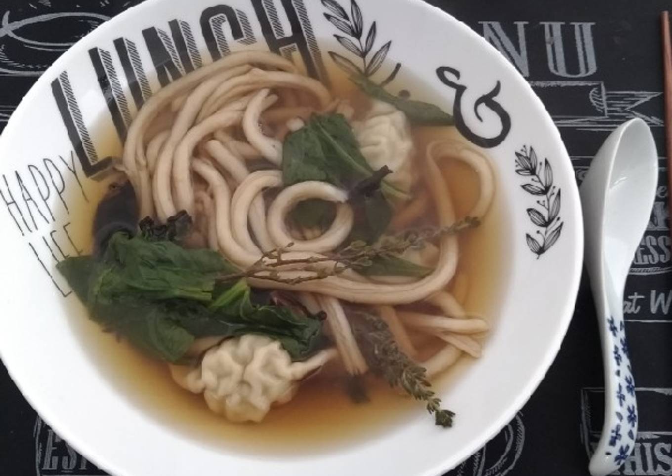 Sopa con dumplings