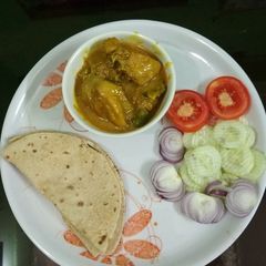 A picture of Chicken masala.