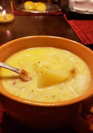 A picture of Potato Broccoli Soup.