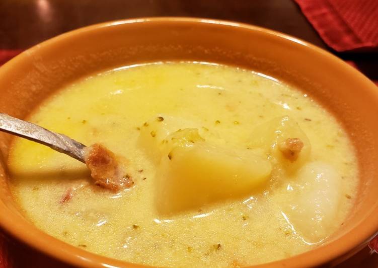 Recipe of Ultimate Potato Broccoli Soup