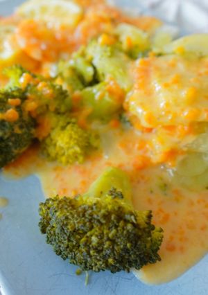 Une photo de Filets de limande et crevettes aux légumes au Cook Expert