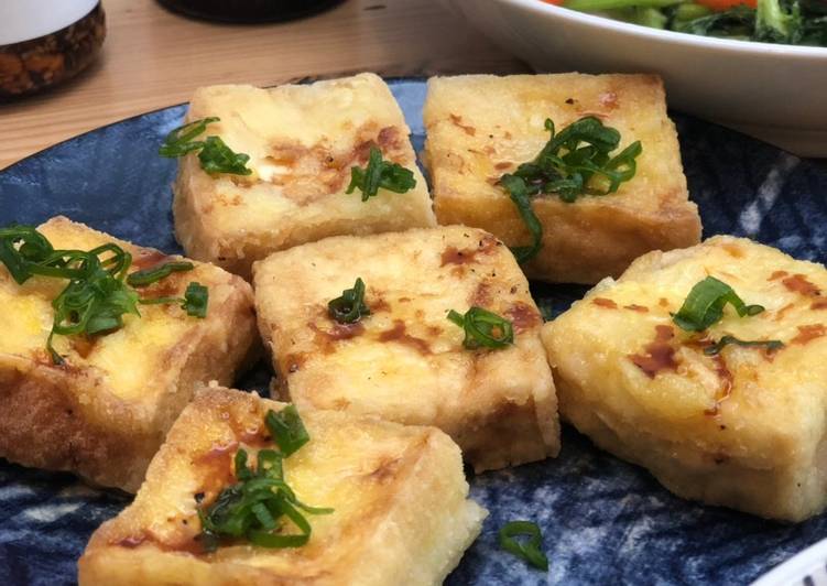 Simple Way to Prepare Super Quick Homemade Fried tofu with sweet sauce