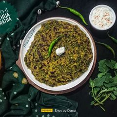 A picture of Methi Bathua Paratha.