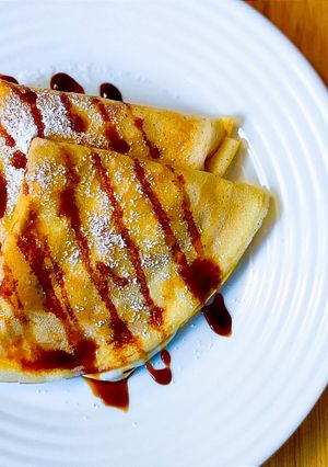 Narancsos-krémtúrókrémes palacsinta karamellöntettel recept fotója
