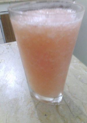A picture of Peach juice.