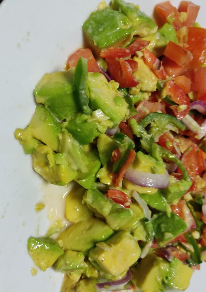 Una foto de Ensalada de aguacate o guacamole