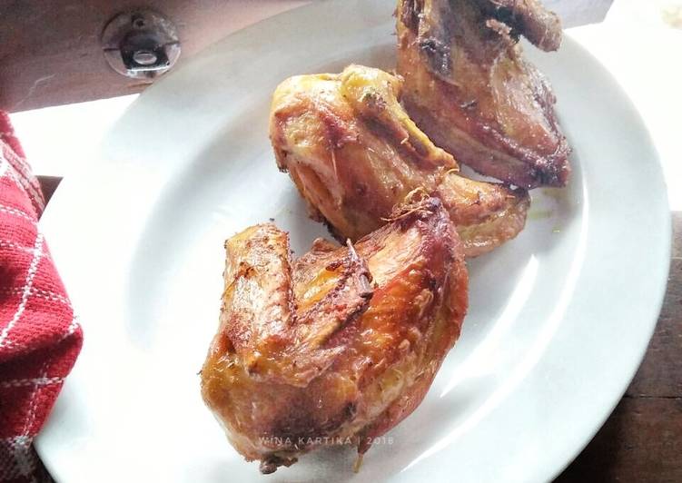 Langkah Mudah untuk Menyiapkan Ayam Goreng Bumbu Kuning #Bandung_RecookIndahTriwiartuti Anti Gagal