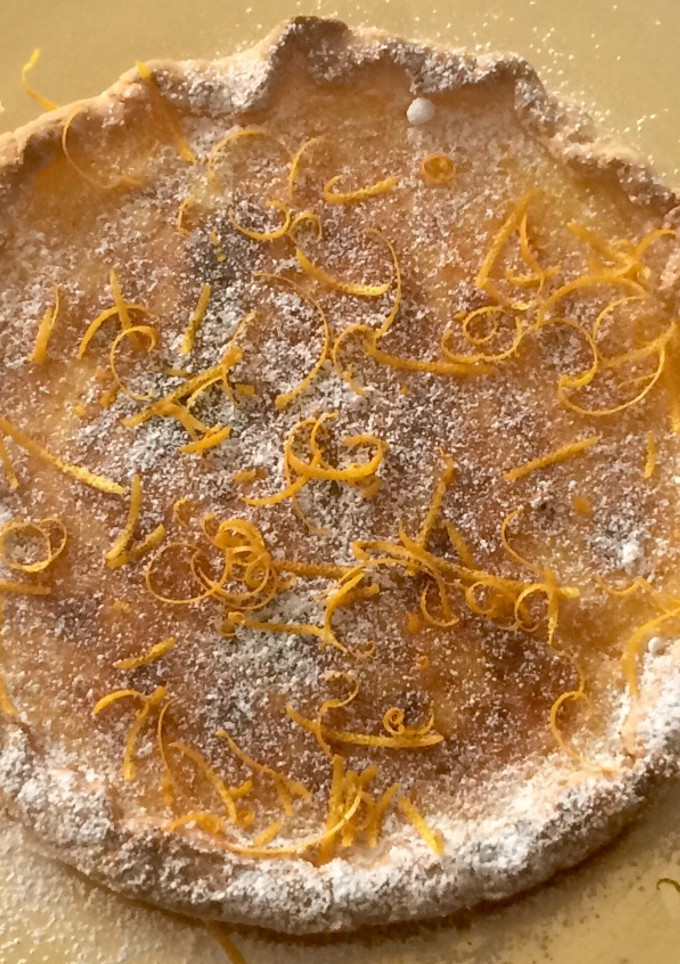 Una foto de Crostata de mascarpone y naranja
