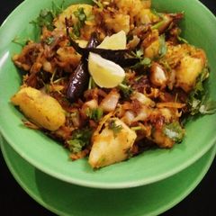 A picture of Gujarati Cabbage with coconut & potato.