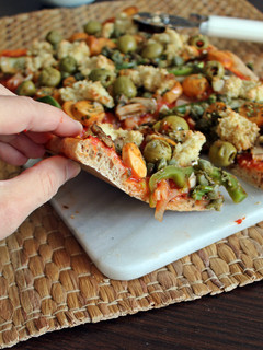 Una foto de Pizza vegana con masa casera