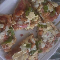 A picture of Chicken pizza.