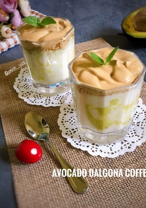 Foto resep Avocado Dalgona Coffee