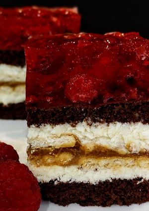 Zdjęcie przepisu Ciasto "Malinowa księżniczka" vel "Balladyna".