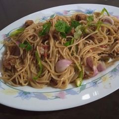 A picture of Chicken Chowmein.