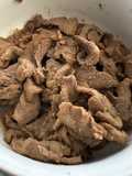 Slice beef yoshinoya dari daging utuh