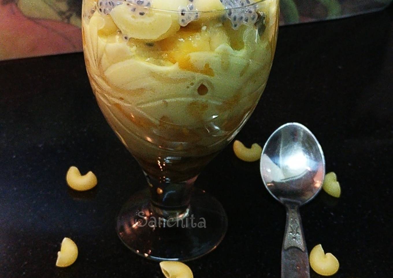Pasta Mango Sabja Pudding Parfait