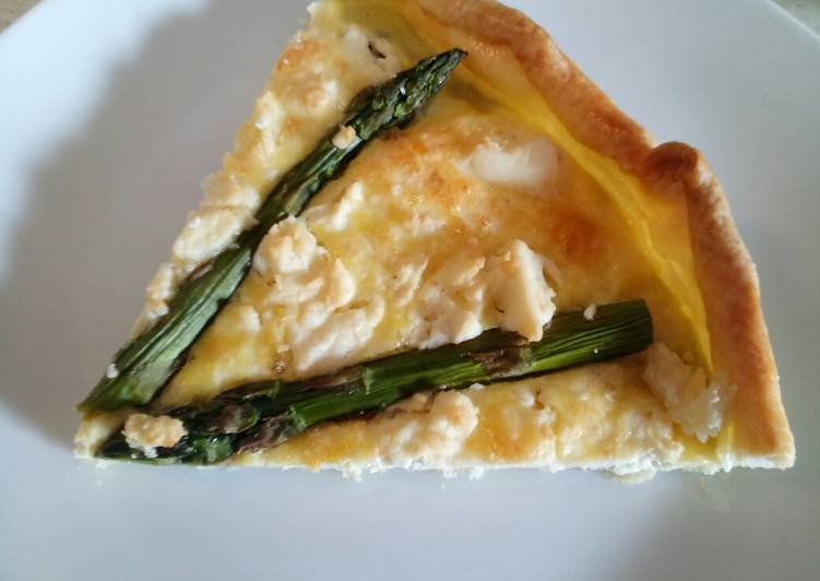 Simple Way to Make Perfect Feta and asparagus pie